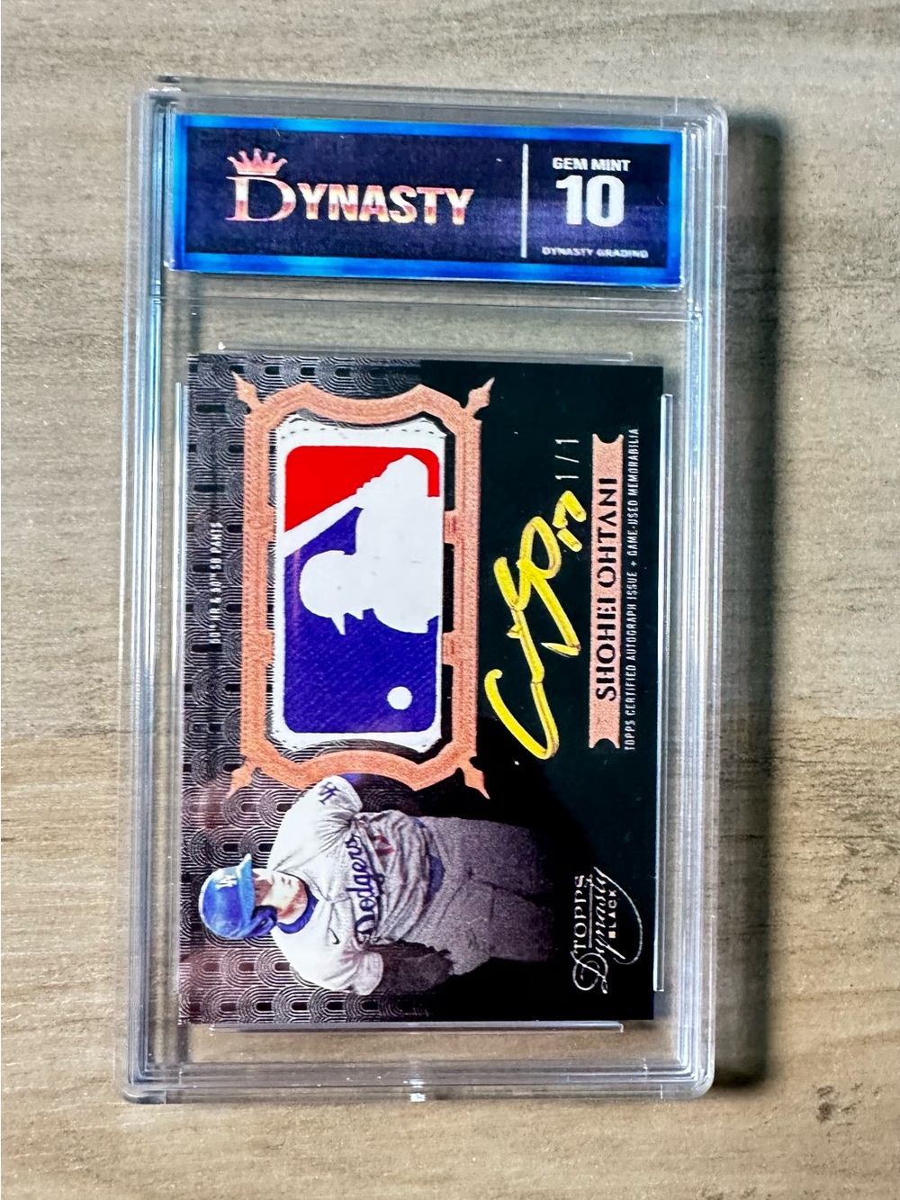 Shohei Ohtani Signed 2024 Topps Gem Mint 10 Dynasty Black Autograph Novelty Card